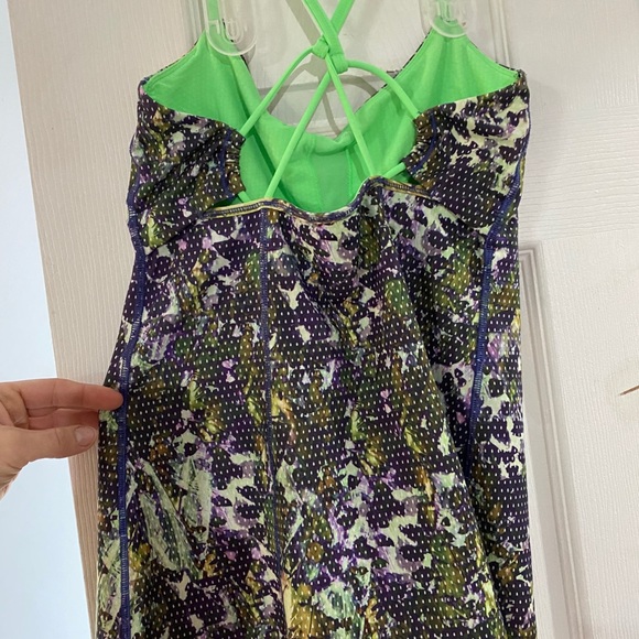 Lululemon tank - Picture 2 of 3